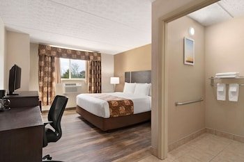 Days Inn by Wyndham Airport/Maine Mall