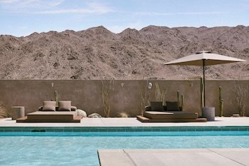 Reset Hotel