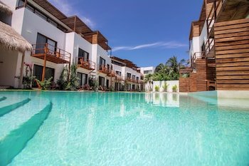 My Blue Hotel