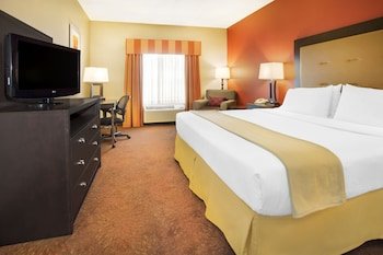 Holiday Inn Express & Suites Muncie