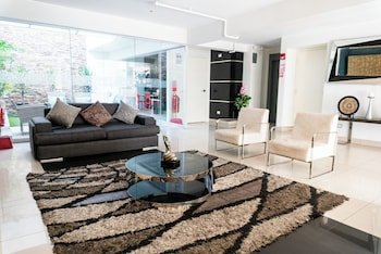 Petit Palace Apart Hotel Suites