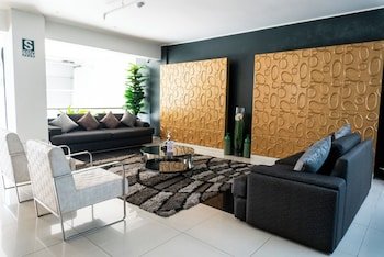 Petit Palace Apart Hotel Suites