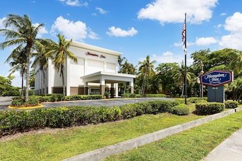 Hampton Inn Central Naples