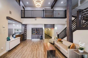 Quality Suites Houston Hobby Airport