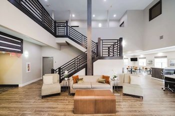 Quality Suites Houston Hobby Airport