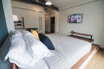 Chernchan Hostel