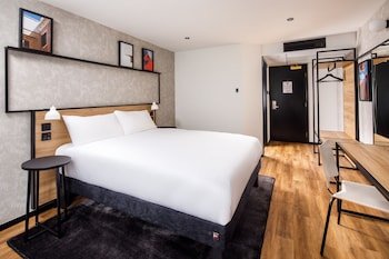 Ibis Wakefield East - Castleford