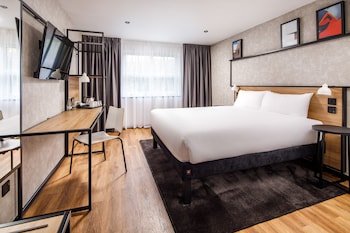 Ibis Wakefield East - Castleford