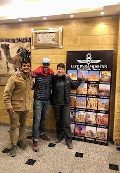 Life Pyramids Inn