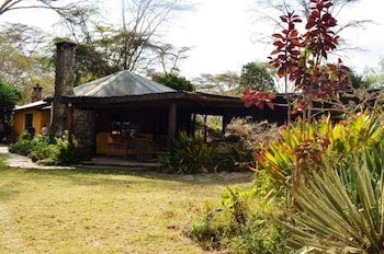 Ole Itiko Cottages