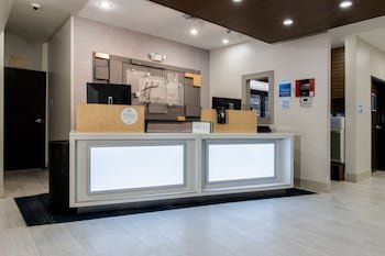 Holiday Inn Express Swansea