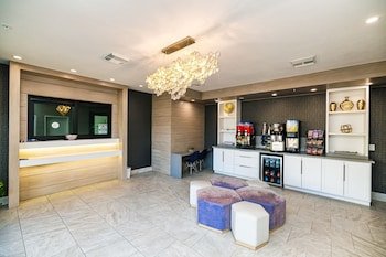 Palace Inn Blue Iah East