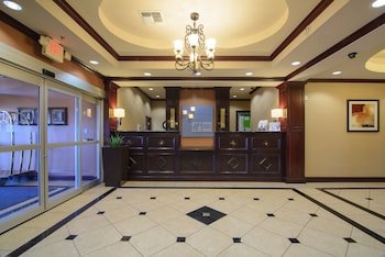 Holiday Inn Express Hotel & Suites Terrell
