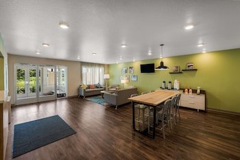 Woodspring Suites West Palm Beach