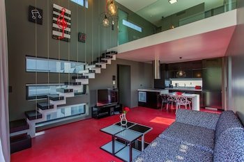 Athina Art Apartments
