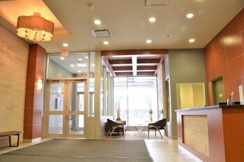Executive Suites by Roseman Alura