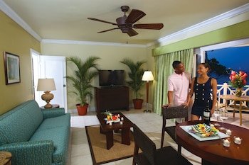Magdalena Grand Beach & Golf Resort