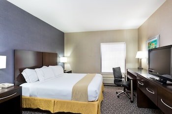 Holiday Inn Express Hotel & Suites