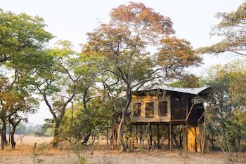 Mukambi Safari Lodge