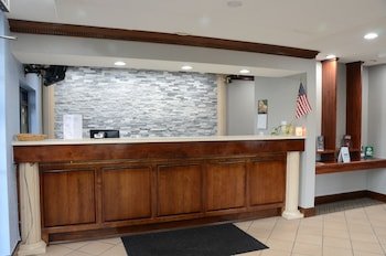 Gateway Inn and Suites