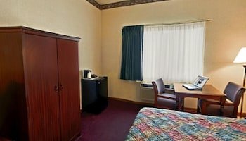 Americas Best Value Inn & Suites-Waukegan/Gurnee