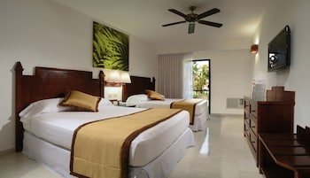 Hotel Riu Lupita