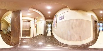 Hotel Sai Dharam Palace