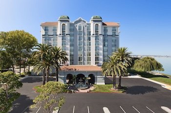 Embassy Suites by Hilton San Francisco Airport Waterfront