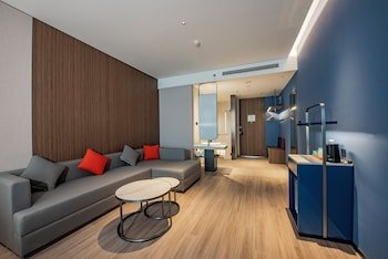 Holiday Inn Express Yinchuan Lanxi Valley Plaza