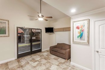 Travelodge by Wyndham Hemet CA