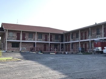 Salt Creek Lodge