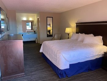 Salt Creek Lodge