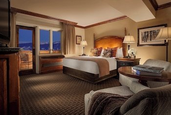 Snake River Lodge & Spa