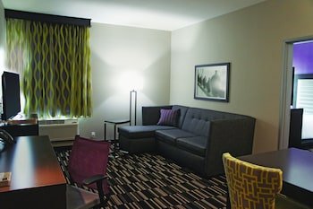 La Quinta Inn & Suites by Wyndham McAllen Convention Center