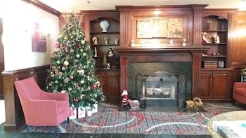Holiday Inn Express & Suites Waterford