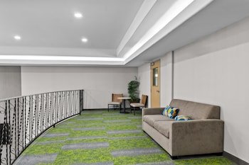 Comfort Suites Hobby Airport