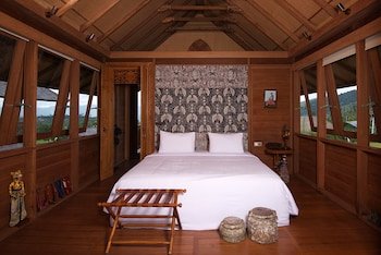Sanak Retreat