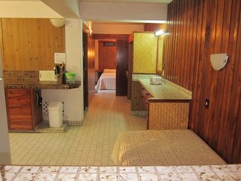 Raina Beach Apartments