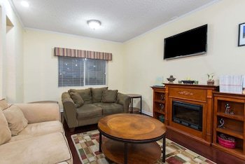 Days Inn By Wyndham Kansas City International Airport