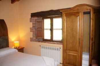 Los Acebos de Peña Cabarga