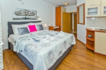 Apartments Bubalo