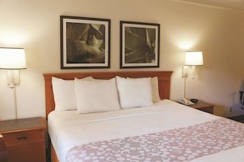 Baymont by Wyndham Houston La Porte