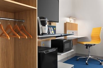 Microtel By Wyndham Lachute
