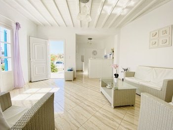 Cyclades Studios