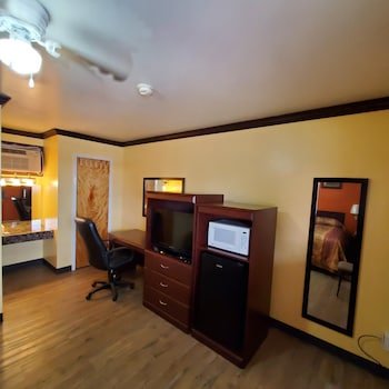 Vanguard Motel