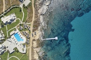 Poseidon of Paros Resort & Spa