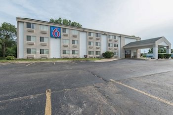 Motel 6 Lawrence
