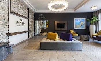 Imperia Hotel & Suites Terrebonne