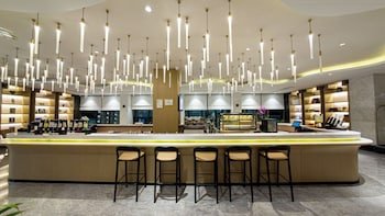 Maxx Phnom Penh Downtown By H World