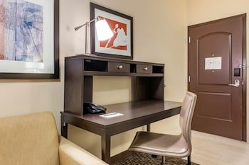 Staybridge Suites St. Petersburg Downtown